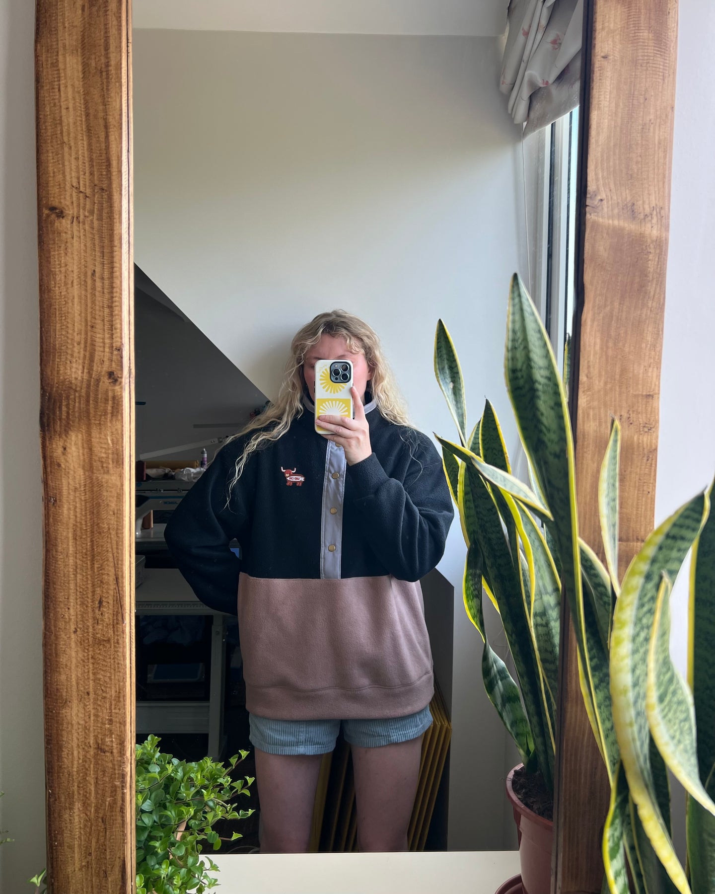 Fleece - Black and Camel